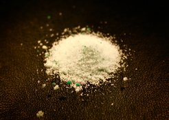 Mikroplastik wie es beispielsweise in Flüssen vorkommen kann.