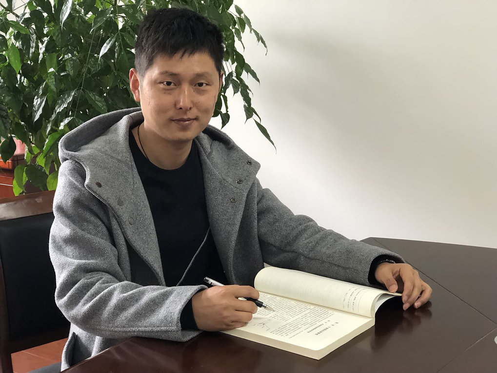 Dr. Yazhou Zhou (Administrativer Projektleiter)